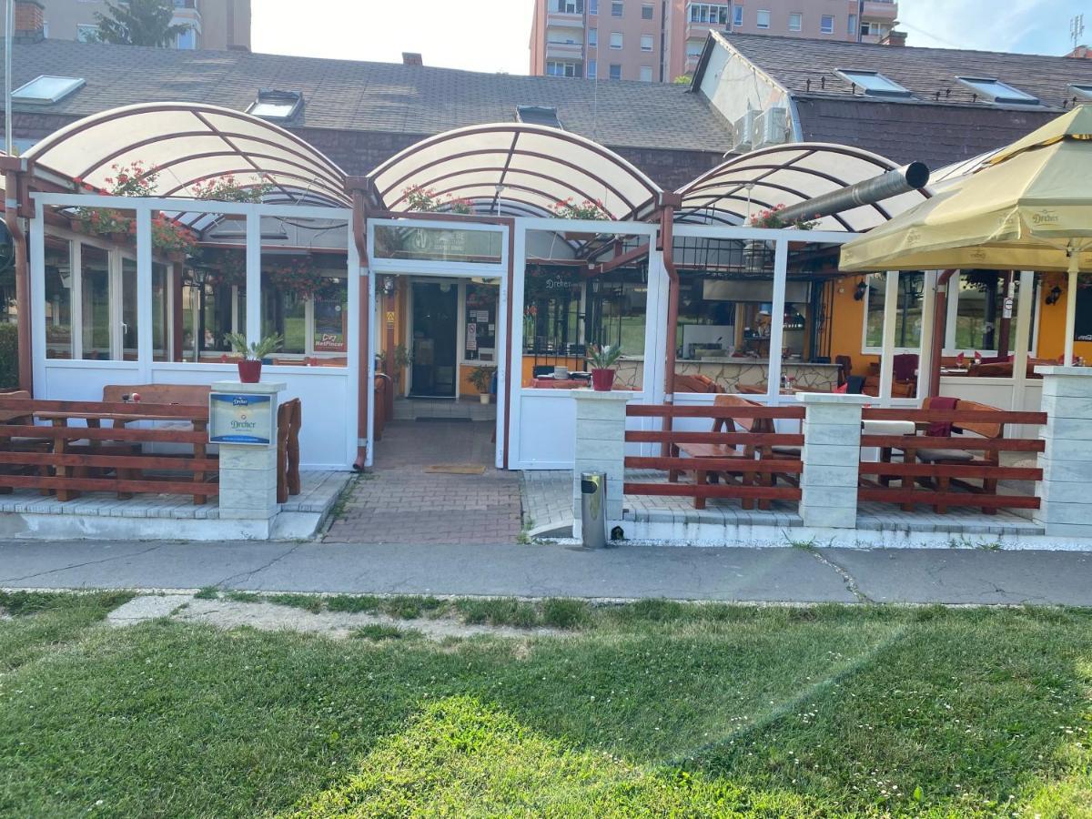 Kiskakas Etterem Hotel Zalaegerszeg Exterior photo